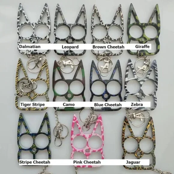 Cute Cat Knuckles Keychain Accessory Design Collection - Picture 1 of 2